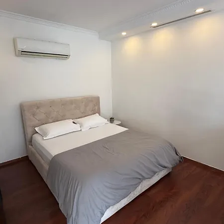 Daire In Bllok Tiran