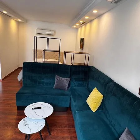 In Bllok Apartment